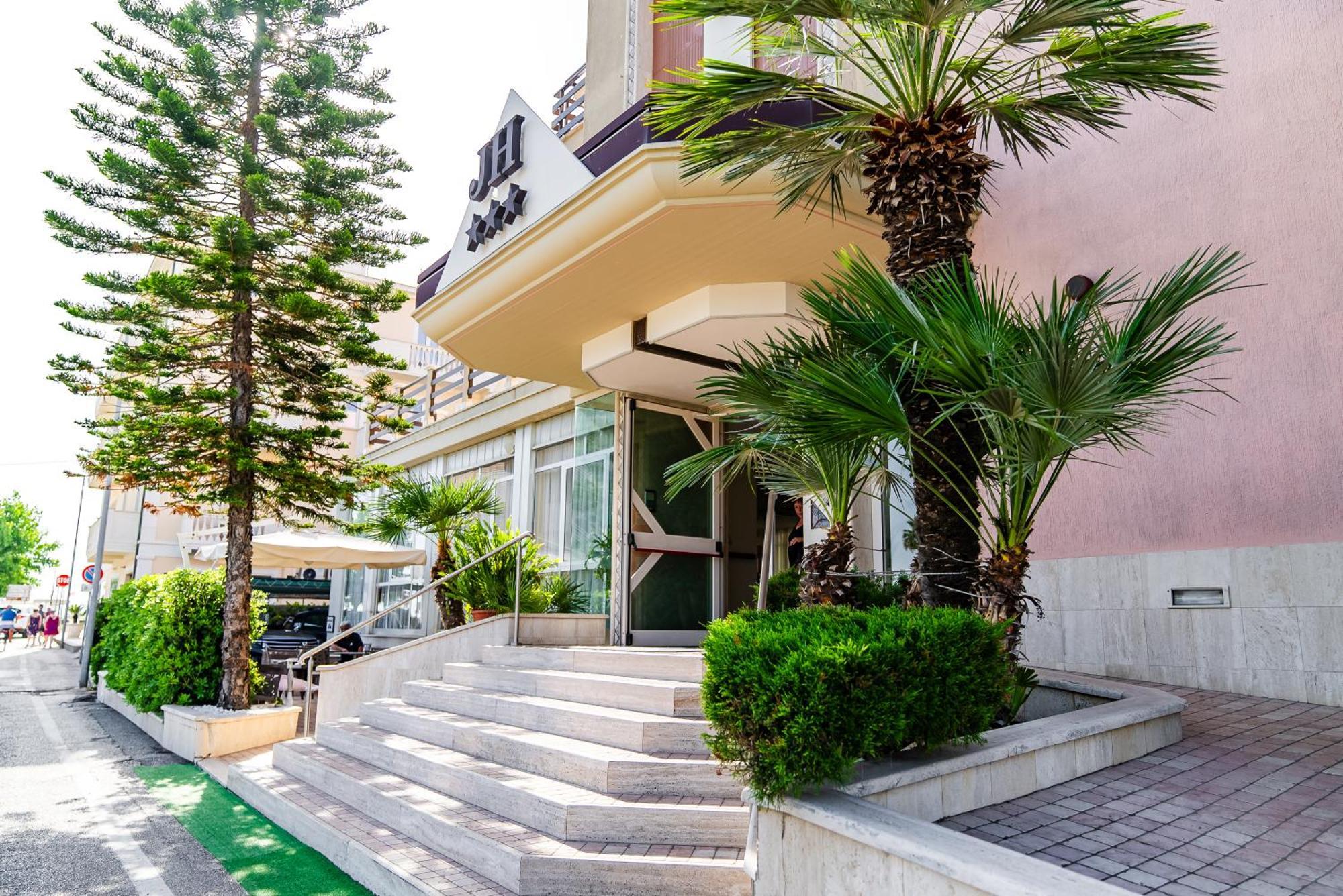 Hotel Joli Alba Adriatica Luaran gambar